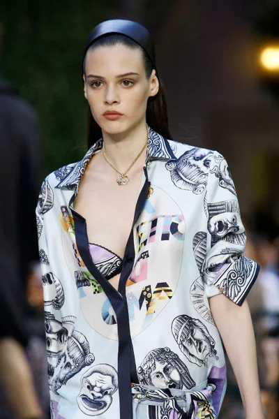 Look 39
